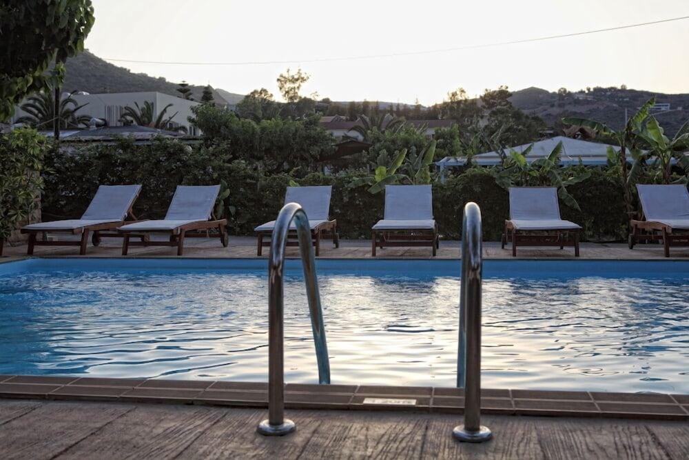 Niriides Beach Hotel Rethymno Bekvämligheter bild
