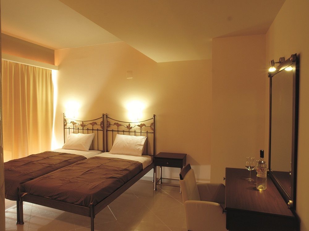 Niriides Beach Hotel Rethymno Rum bild